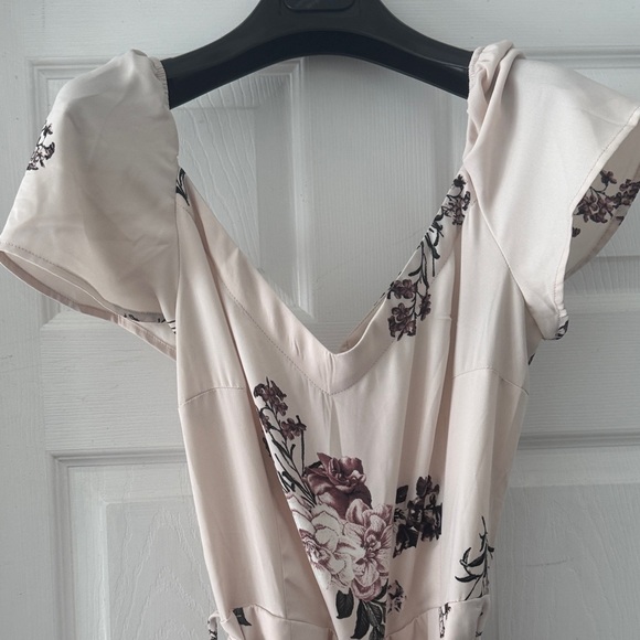 Dynamite Light Pink Floral Jumpsuit - Picture 4 of 8